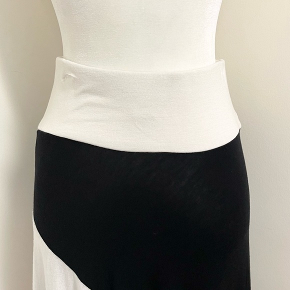 Pretty Joseph Walker asymmetrical hemline pull on skirt! - Picture 5 of 8